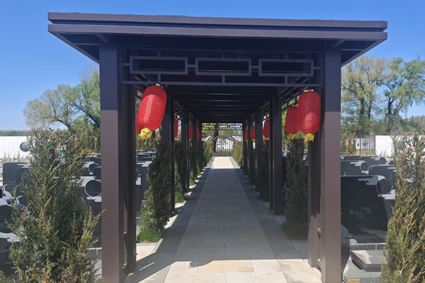 沈陽龍鳳寢園公墓——天然美景，實惠之選，打造溫馨緬懷之所！