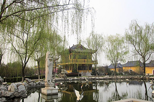 龍鳳園公墓